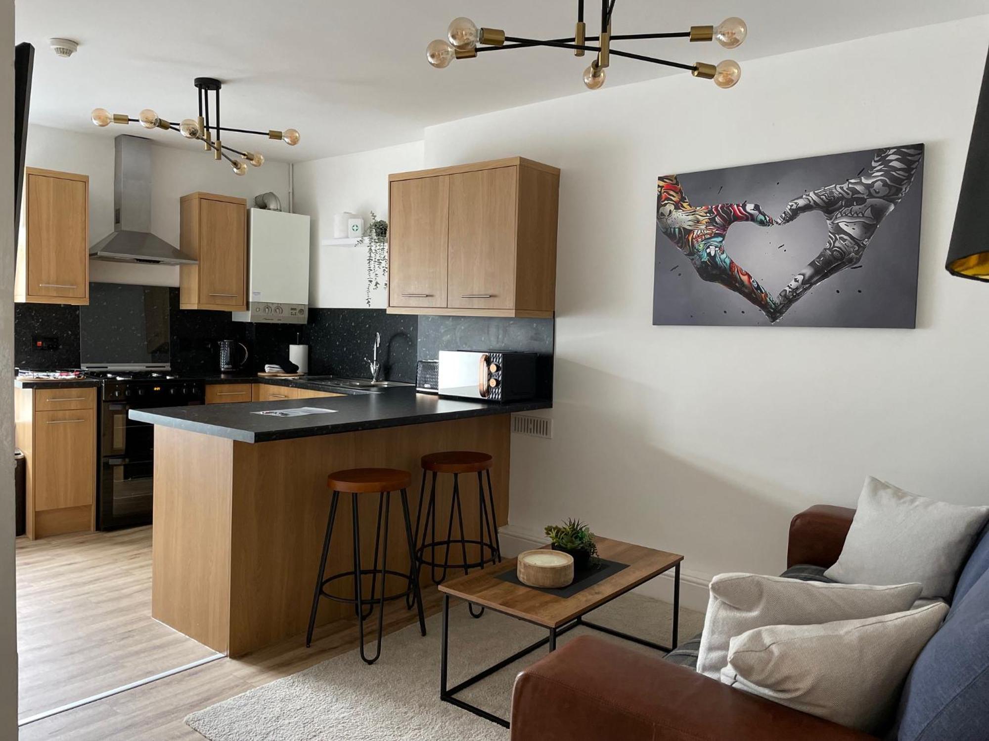 Flat 1 Appartement Lampeter Buitenkant foto
